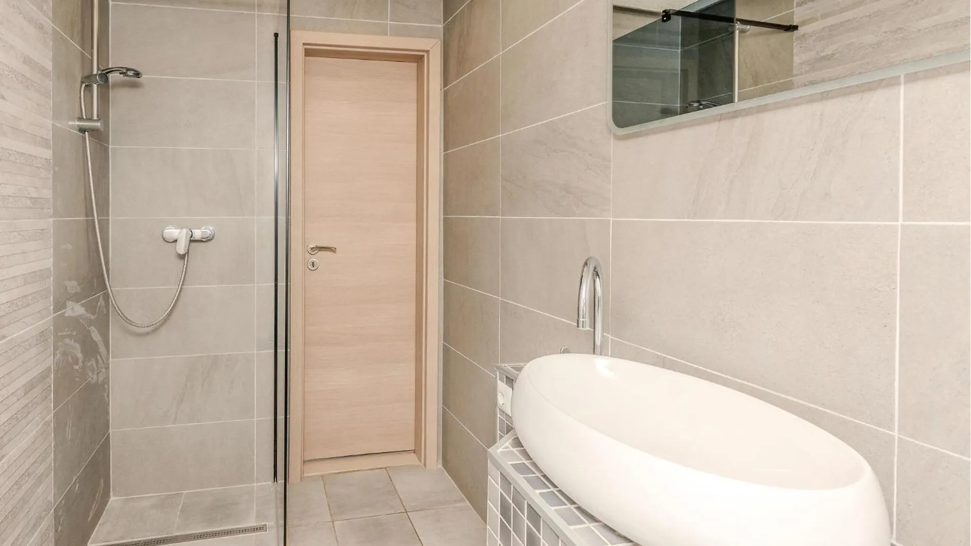 Nice Apartment In Vir With Wifi