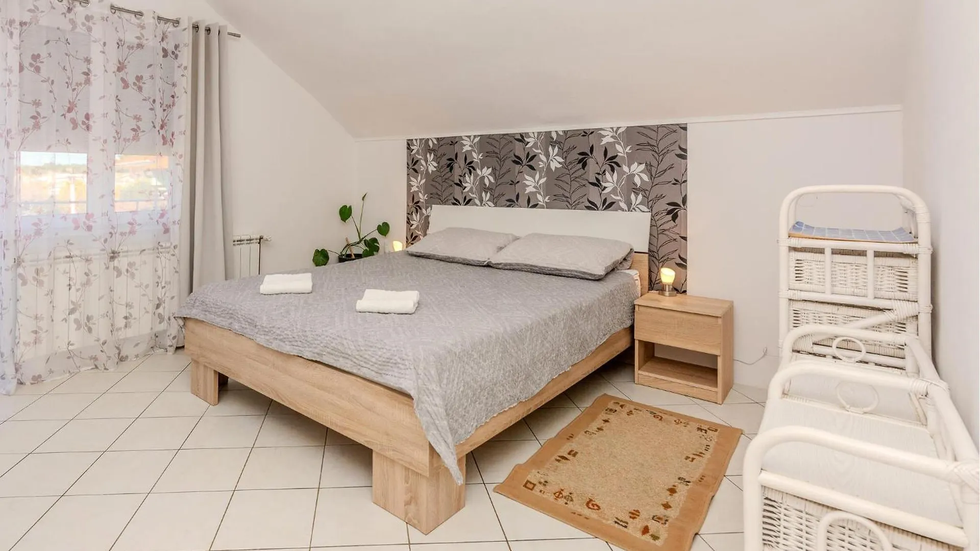 Nice Apartment In Vir With Wifi